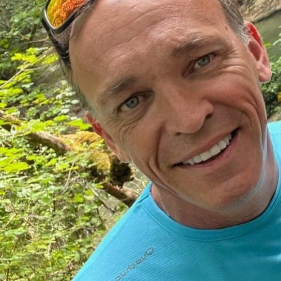 Profil de Haron, 41 ans, Rencontre Asiatique à Castaneda (Grisons)