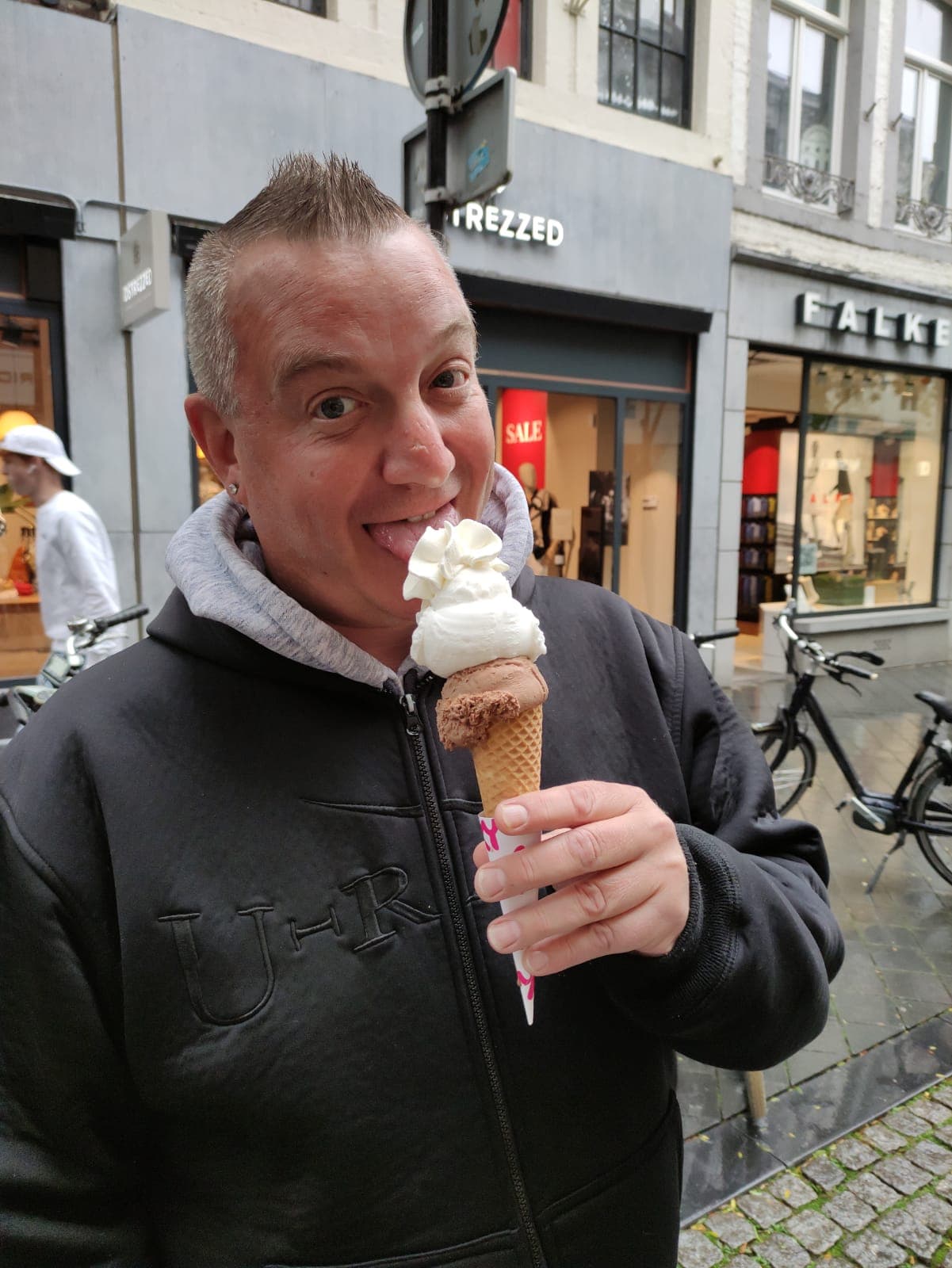 Profil de Yusuf, 27 ans, Rencontre Asiatique à Les Sciernes-d'Albeuve (Fribourg)