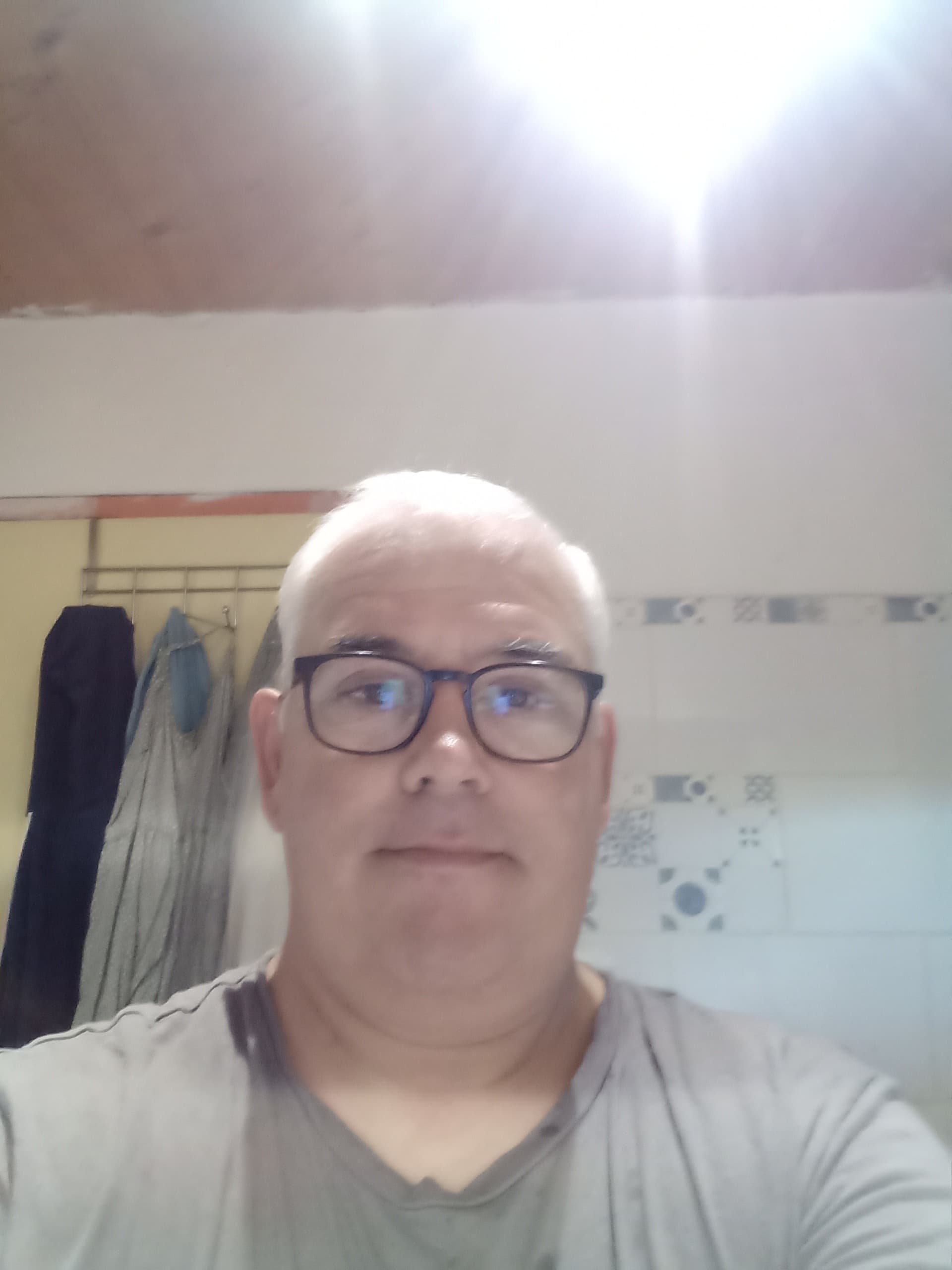 Profil de Edmond, 42 ans, Rencontre Asiatique à Risch (Zoug)