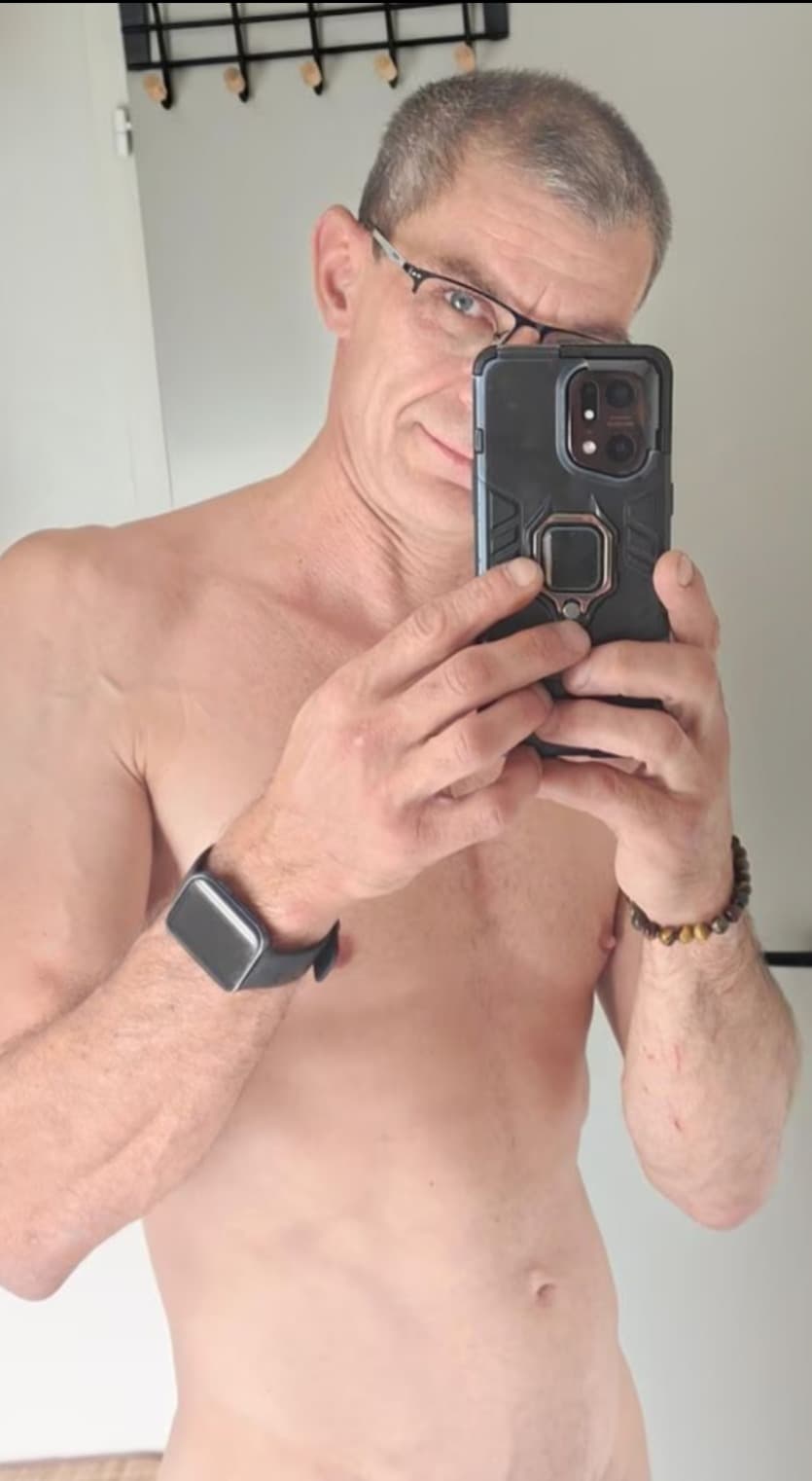 Profil de Leonardo, 40 ans, Rencontre Asiatique à Camuns (Grisons)