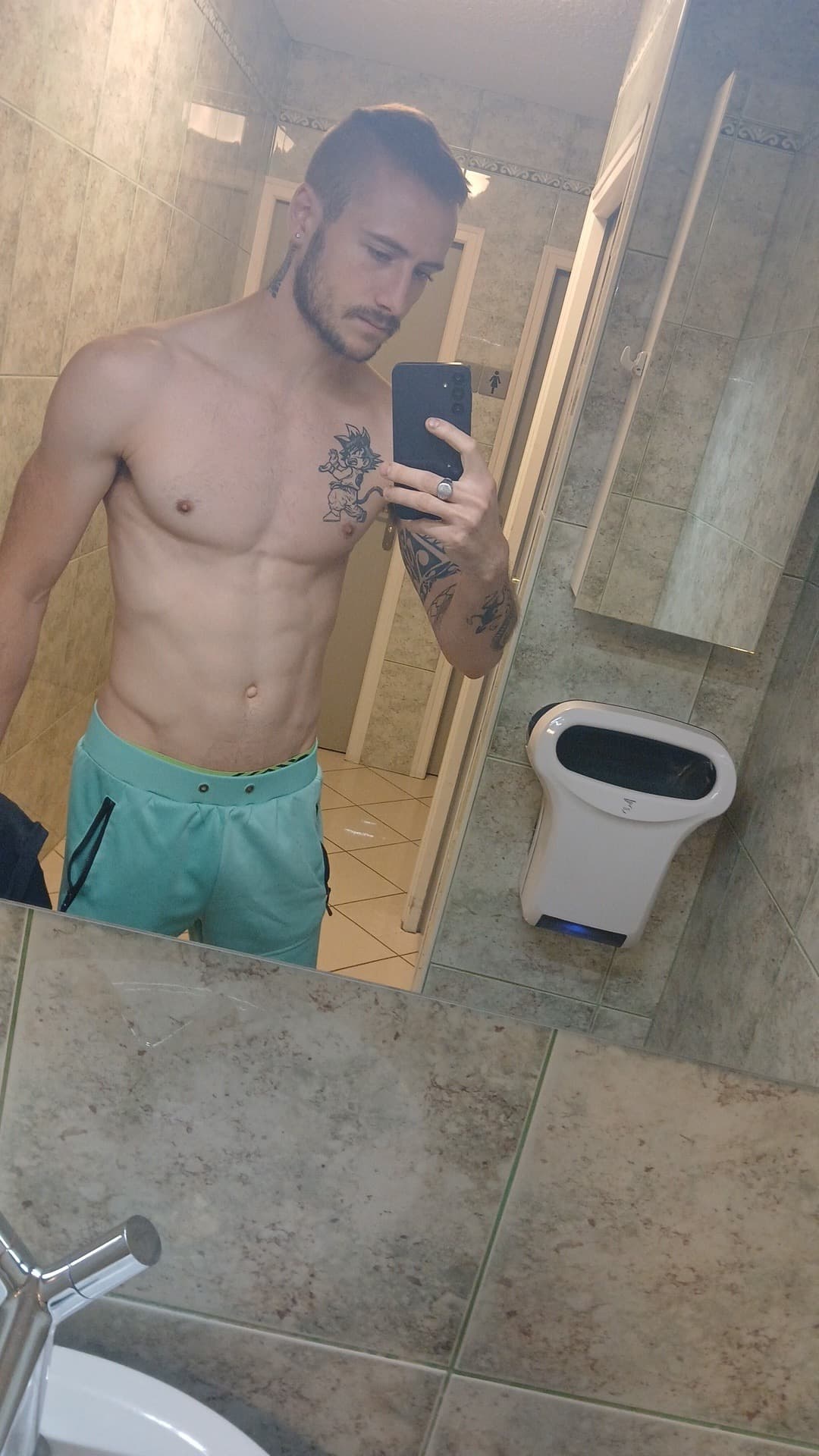 Profil de Soann, 24 ans, Rencontre Asiatique à Le Prese (Grisons)