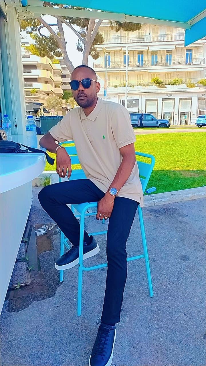 Profil de Lisandru, 38 ans, Rencontre Asiatique à Vaugondry (Vaud)