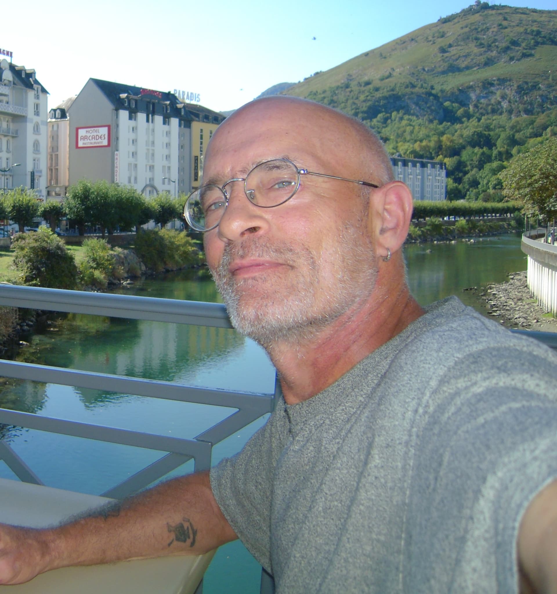 Profil de Adel, 34 ans, Rencontre Asiatique à Tarasp (Grisons)